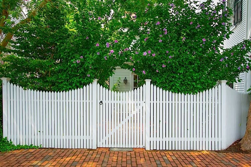 Custom scalloped cedar semi-privacy fence — Southington Rustic Fence Company